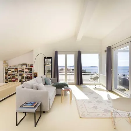 Whispering Bay Villa *