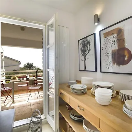 Whispering Bay Villa Voluja