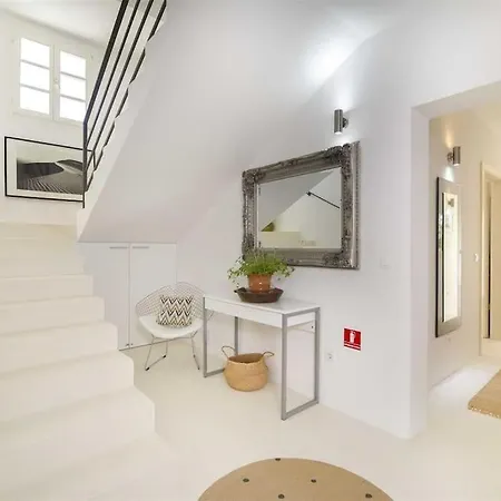 Whispering Bay Villa